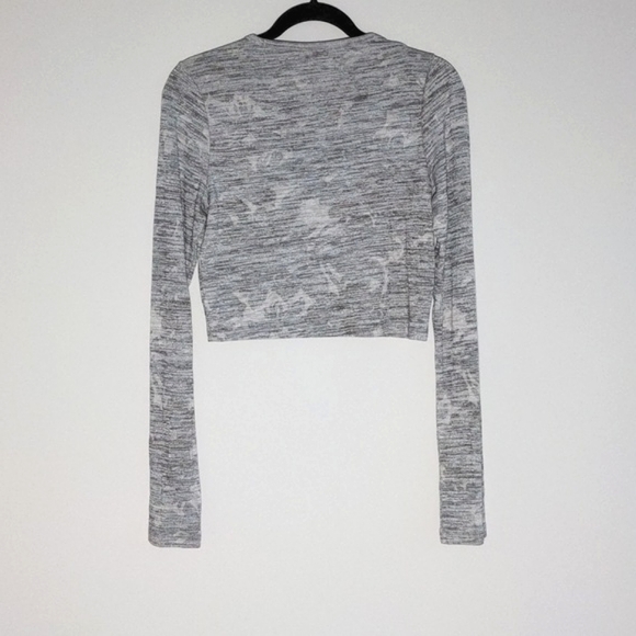 Aritzia Wilfred Free Georgia Cropped T-shirt, Grey, Womens Size Medium - Picture 3 of 8